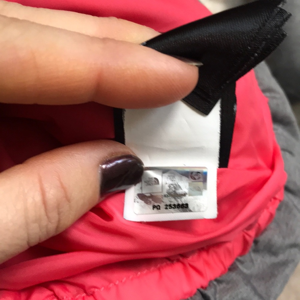 Women’s North Face furhooded 550 Down Jacket Small - Picture 3 of 7